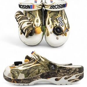Crocs x‎ Nascar Realtree Classic Clog Mens Sz 11 Jibbitz Drink Holder NEW w/ Tag